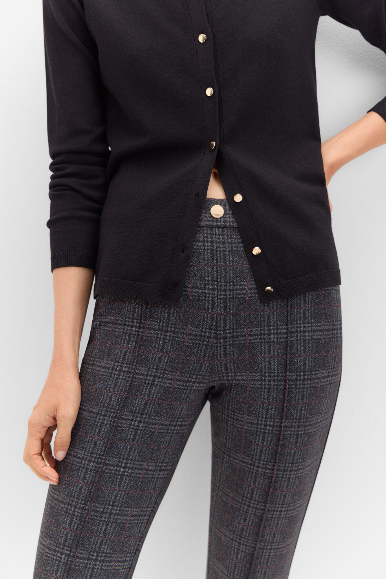 Cortefiel Leggings com abotoadura