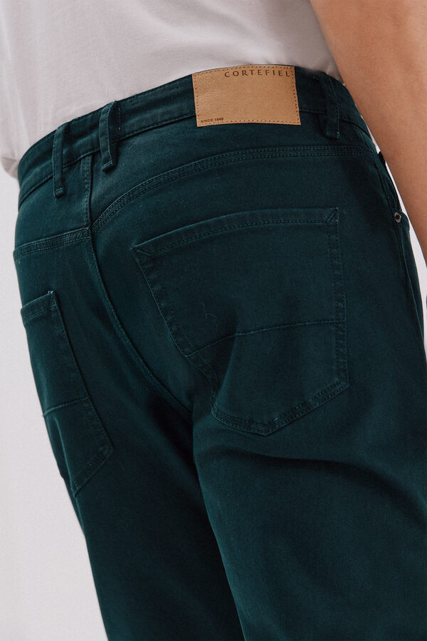 Cortefiel Pantal&oacute;n 5 bolsillos color regular fit Verde oscuro