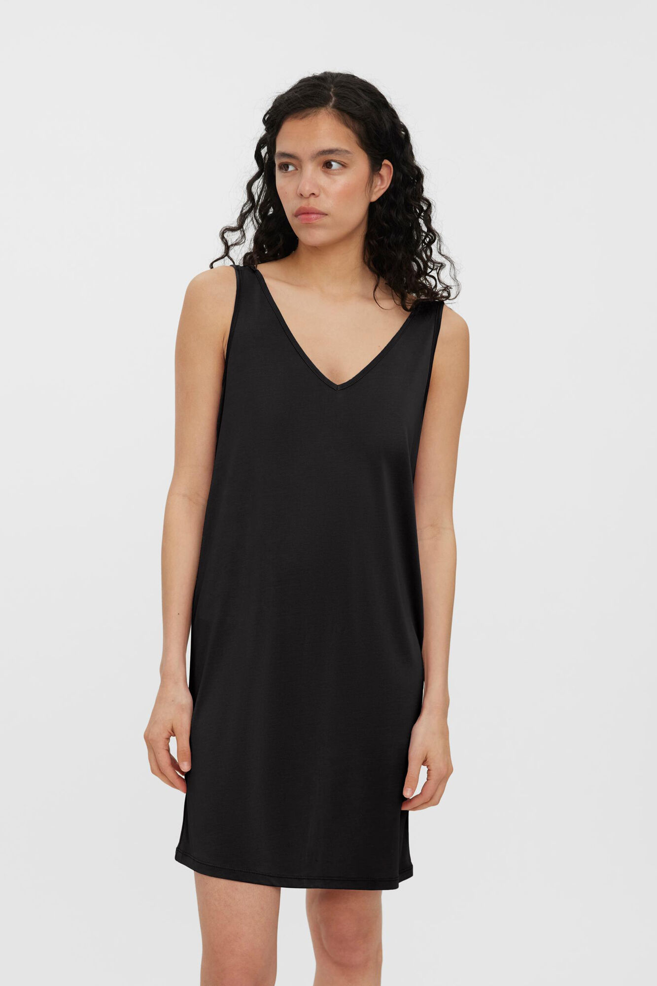 Vero Moda Vestido suelto de tirantes