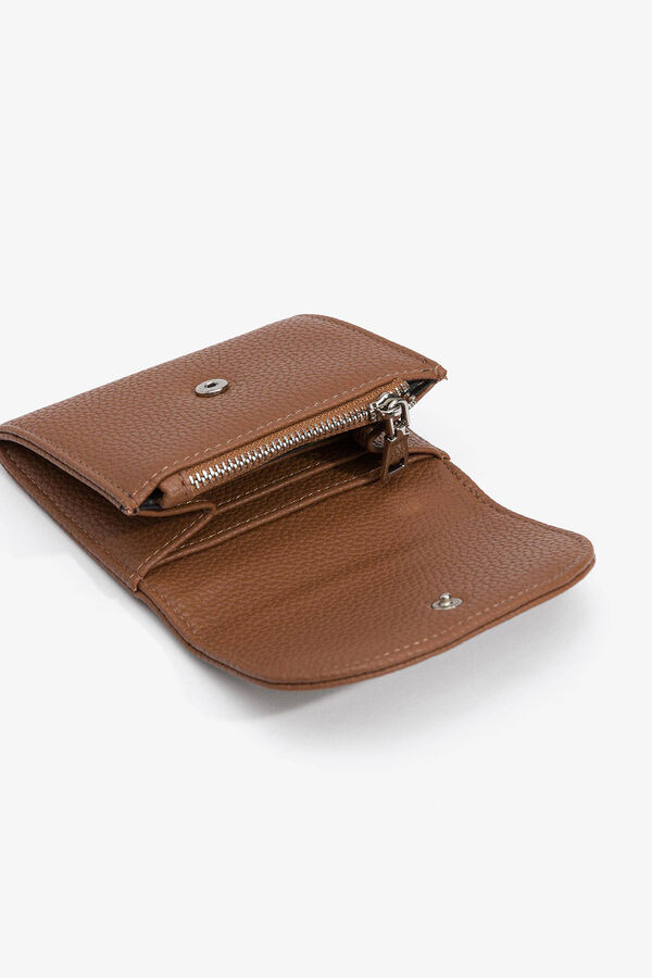 Vilanova Monedero Efecto Piel Con Solapa Beige