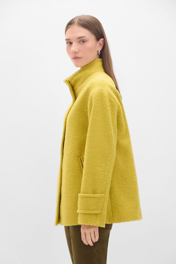 Cortefiel Abrigo corto tejido suave Dorado