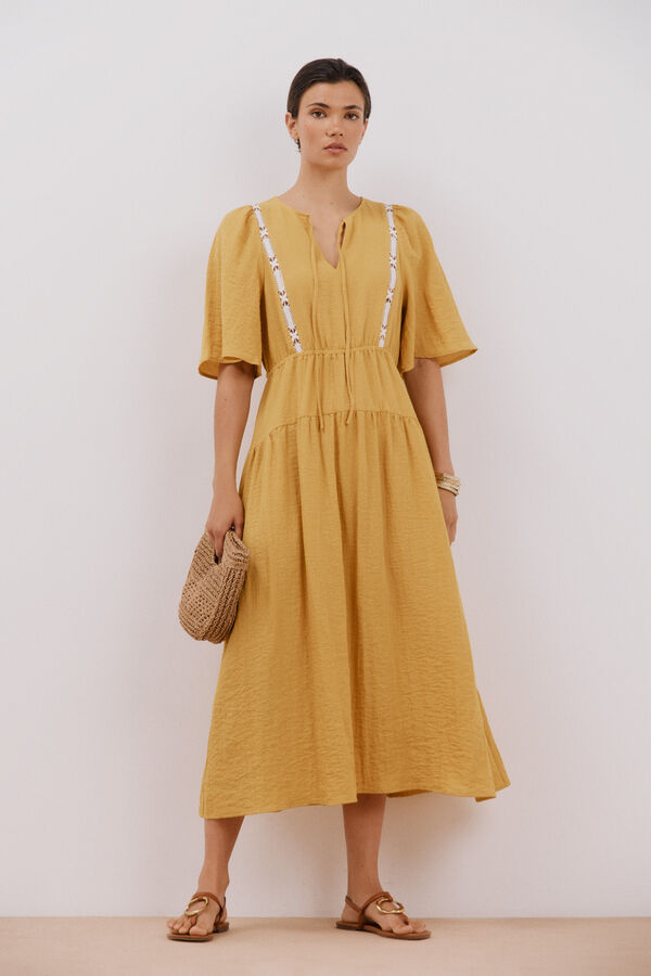 Cortefiel Vestido comprido de manga curta Dourado