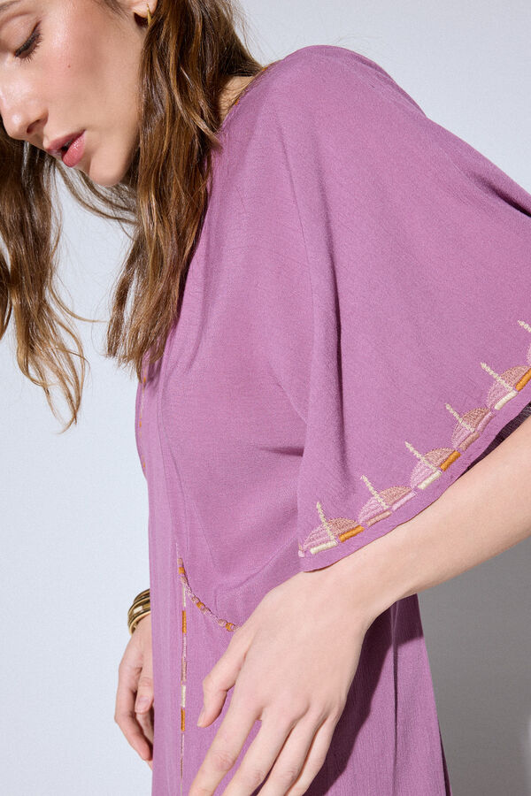 Slowlove Vestido manga capa bordado Morado