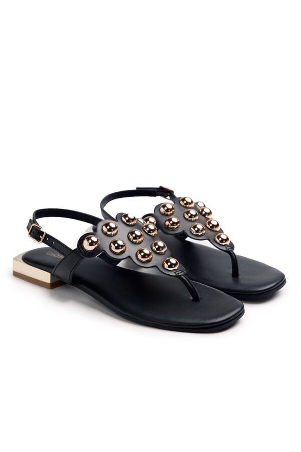 Gioseppo Sand&aacute;lias com tachas em pele kaduna Preto