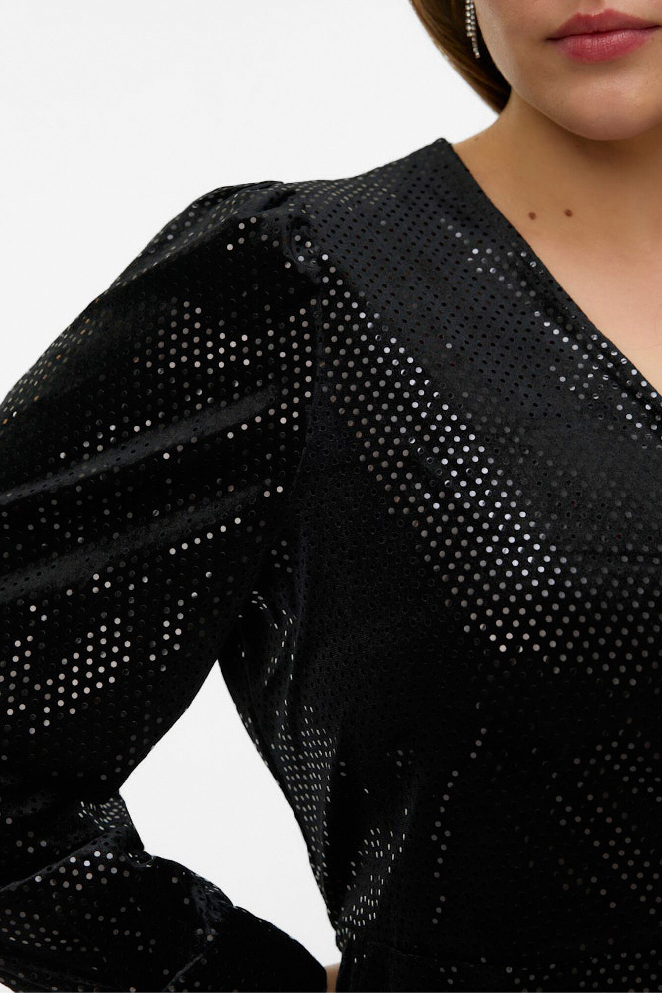 Vero Moda Curve Top detalles brillantes talla grande