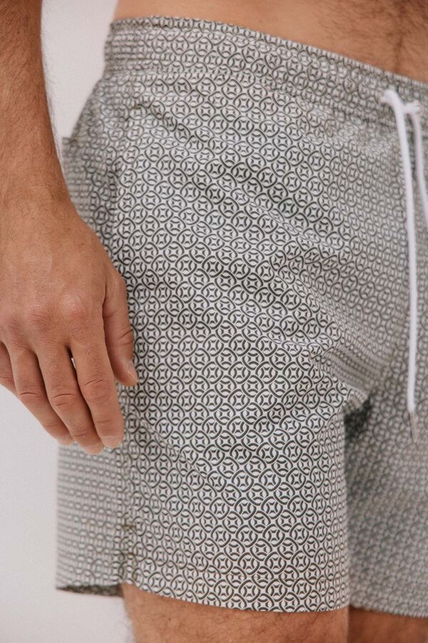 Cortefiel Mai&ocirc; com estampado geom&eacute;trica de c&iacute;rculos Verde