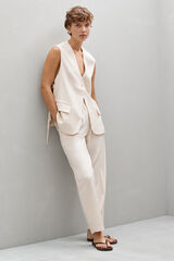 Selected Femme Colete com aberturas e laçadas laterais confecionado com materiais reciclados. Cinzento