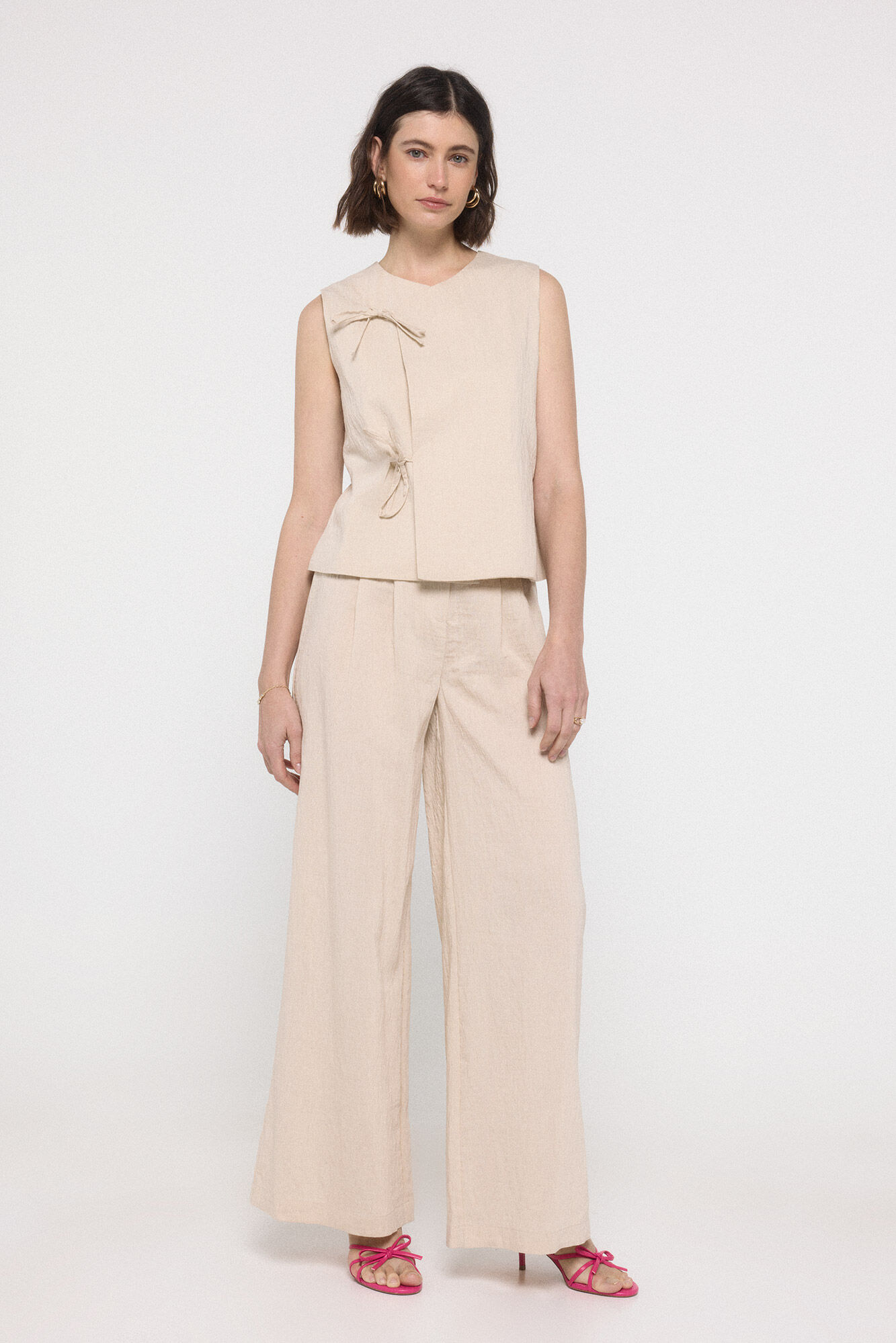 Vero Moda Top de linho com la&ccedil;ada