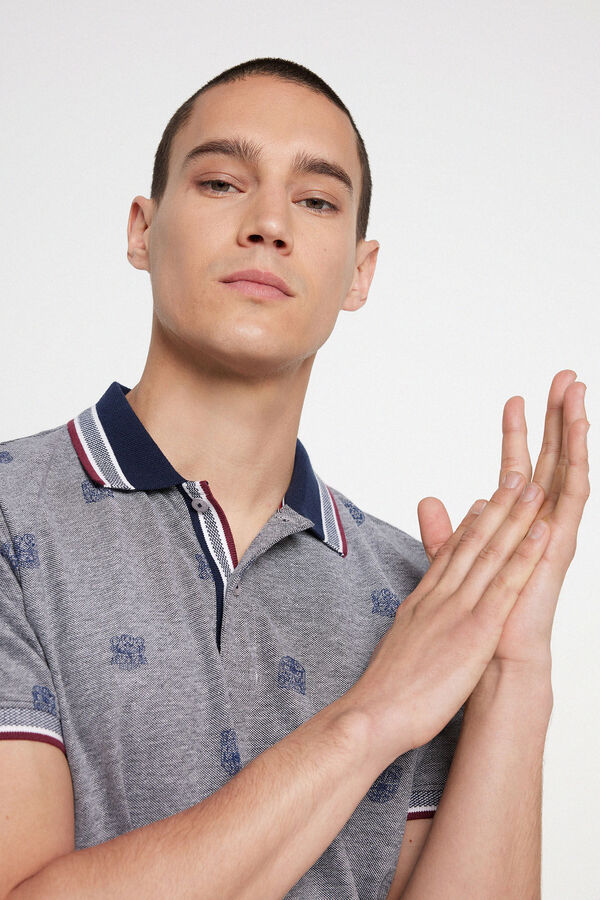 Privata Polo pique estampado Gris