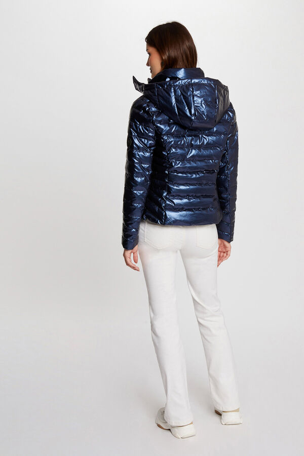 Morgan Plum&oacute;n metalizado con capucha Azul oscuro