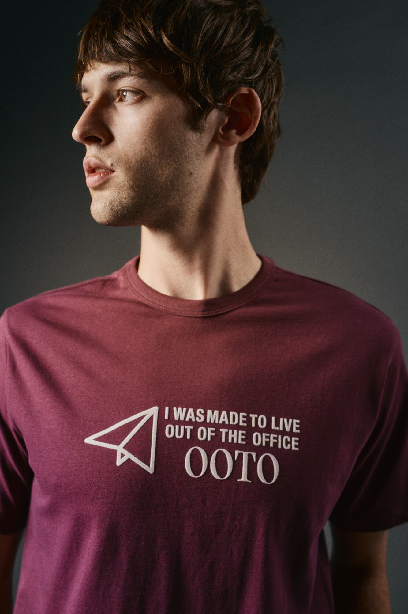 OOTO Camiseta gr&aacute;fica lavada