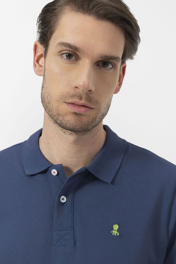 elPulpo Polo lavada com bordado contrastante Azul