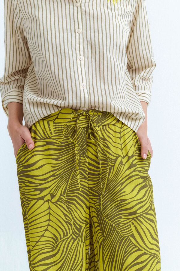 Vila Pantal&oacute;n ancho estampado tropical con viscosa Verde