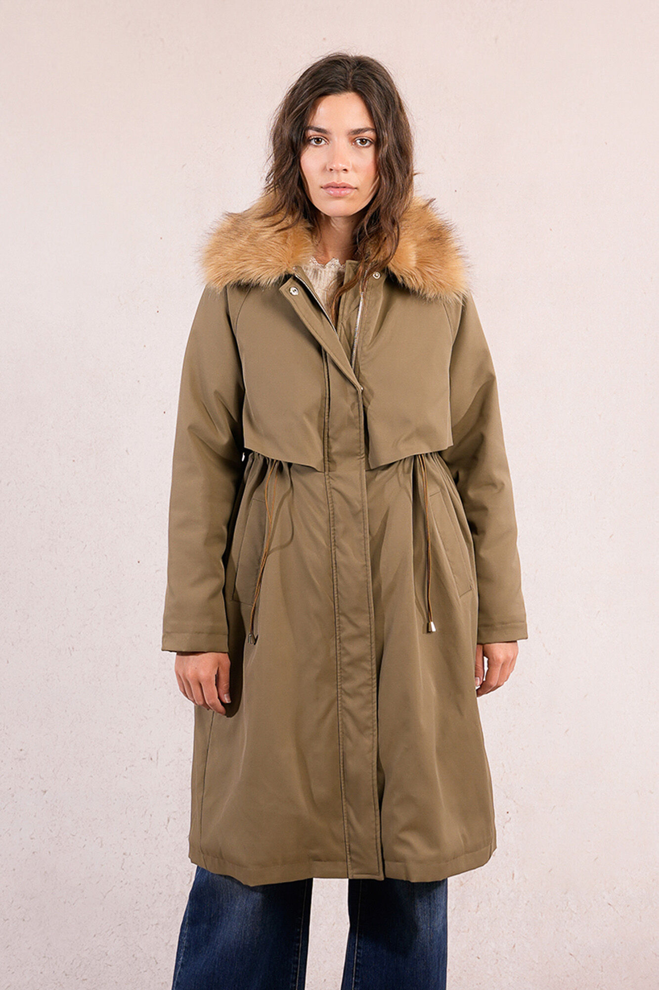 Molly Bracken Parka longa com gola de pele