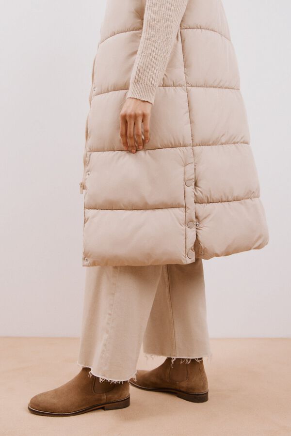 Cortefiel Colete comprido pescoço com capuz Ecru