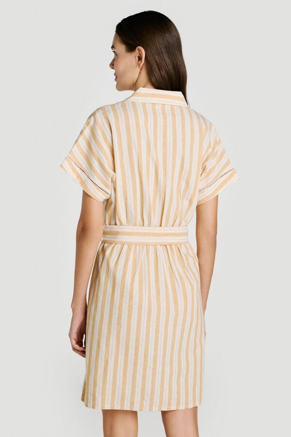 Vila Vestido curto camiseiro em algod&atilde;o e linho Impress&atilde;o