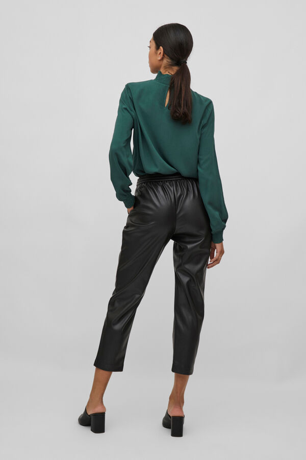 Vila Cal&ccedil;as efeito pele Preto