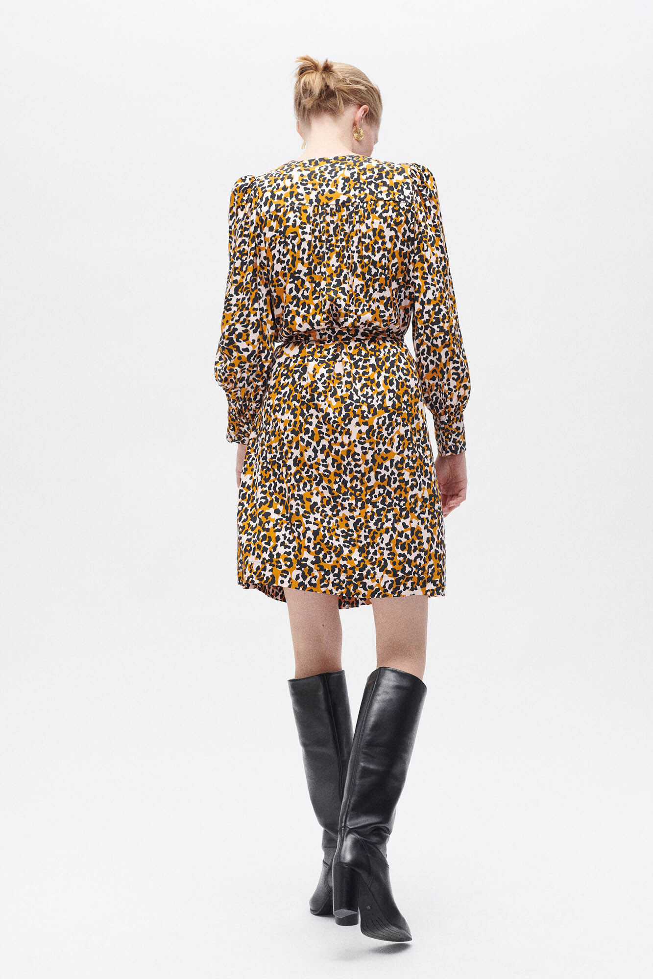 Caroll Vestido curto estampado leopardo