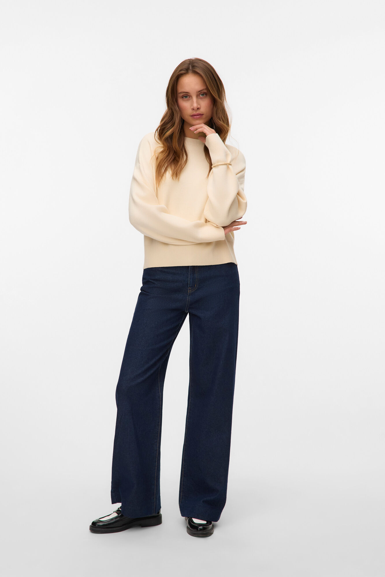 Vero Moda Pantal&oacute;n vaquero detalle cadena