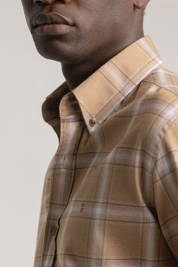 PuroEGO Camisa slim algod&oacute;n cuadro tart&aacute;n Marr&oacute;n