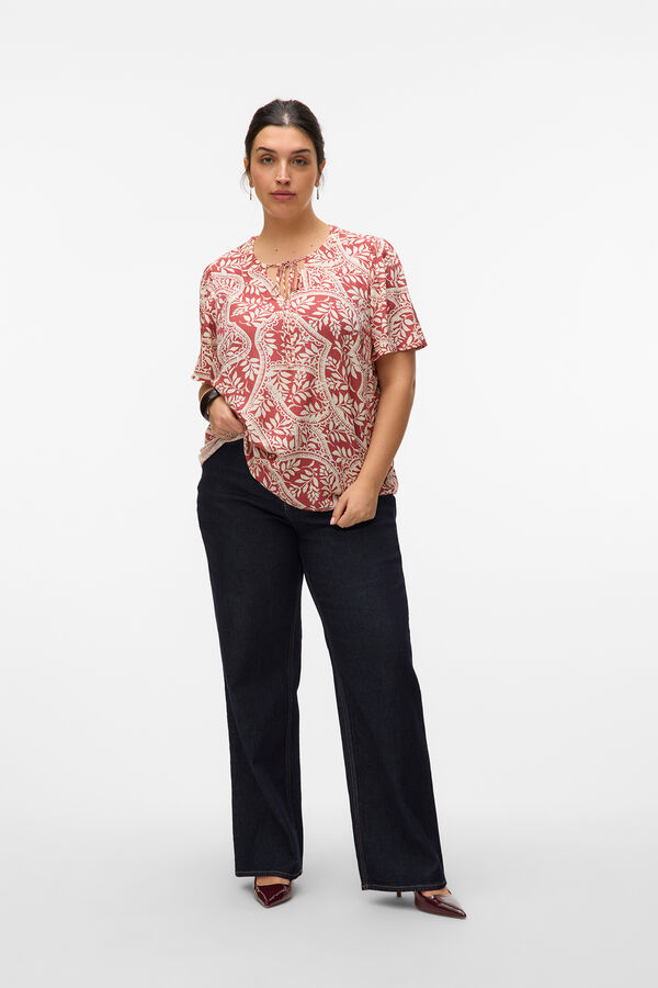 Vero Moda Curve Top de manga corta y cuello pico talla grande Rojo