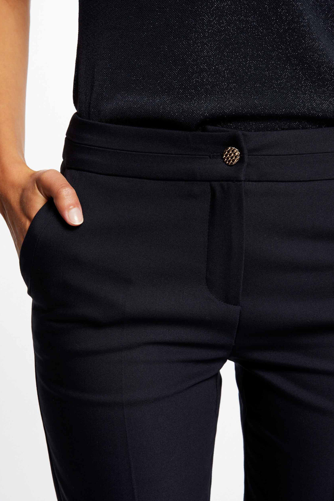 Morgan Pantal&oacute;n city recto estilo corto