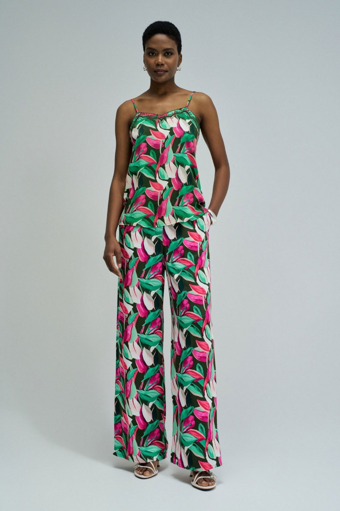 Salsa Jeans Pantal&oacute;n regular con estampado floral