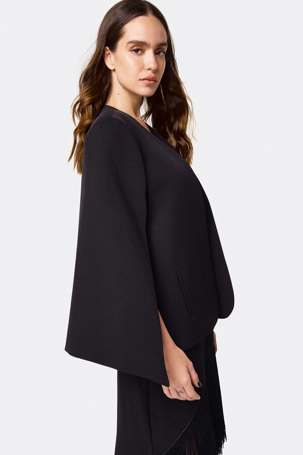 Cupl&eacute; Chaqueta capa crep Negro