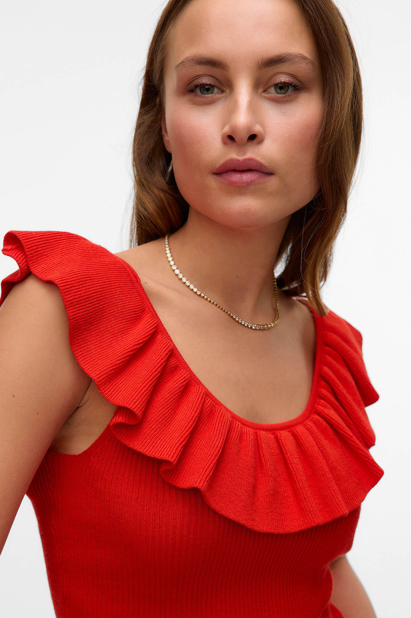 Vero Moda Top tirante grueso y volantes