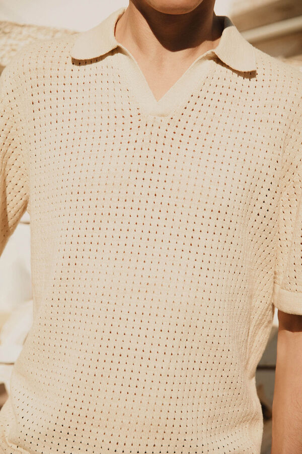 Selected Polo de malha troquelada confecionada em 100% com algod&atilde;o org&acirc;nico.  Cinzento