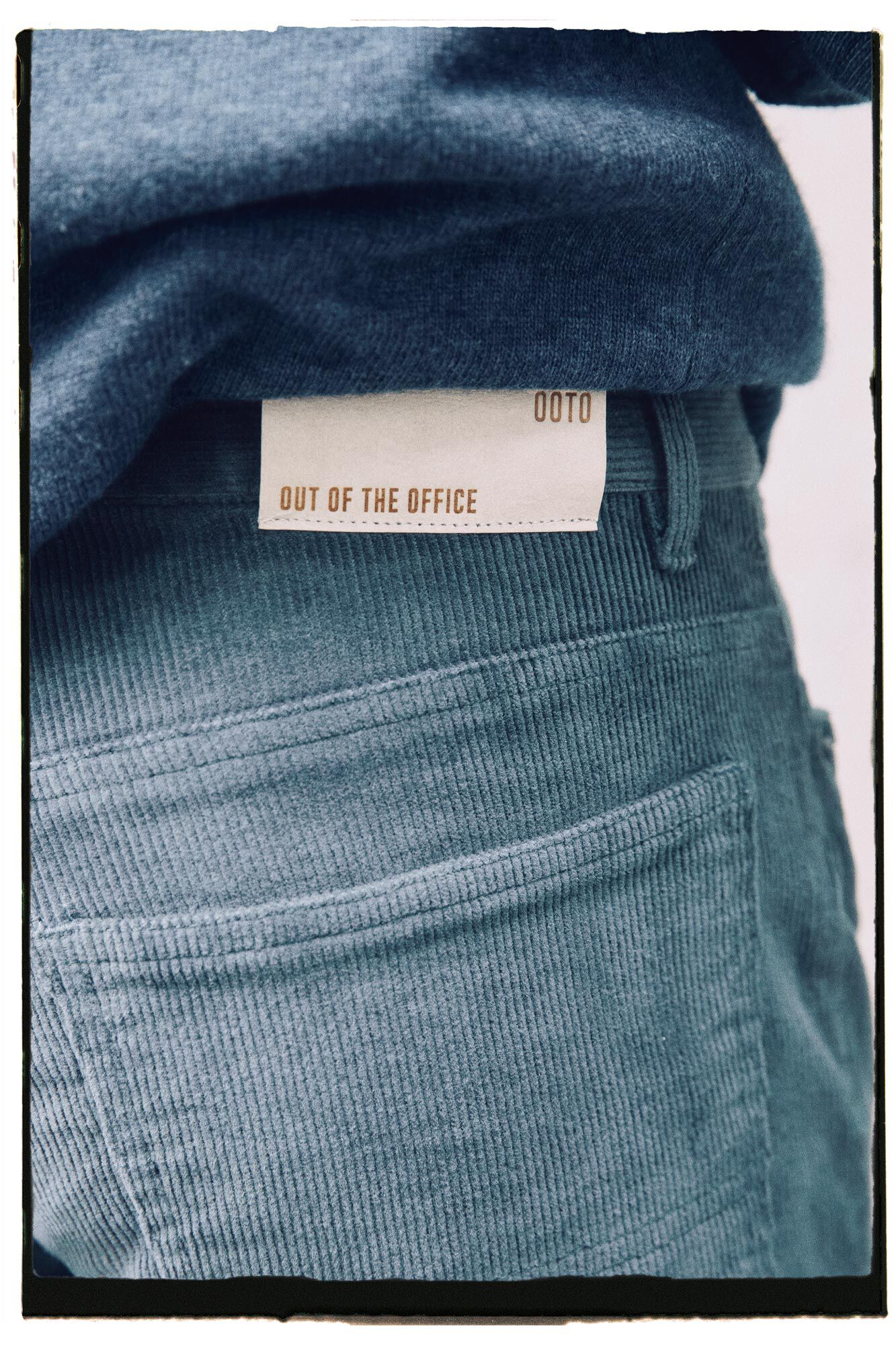 OOTO Pantal&oacute;n pana fina 5 bolsillos slim fit