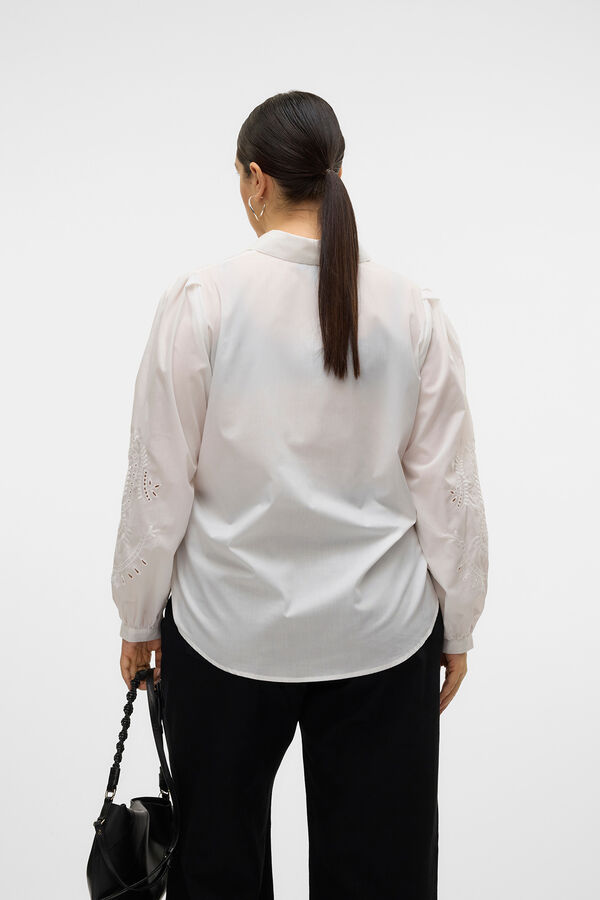 Vero Moda Curve Camisa b&aacute;sica bordada plus size Branco
