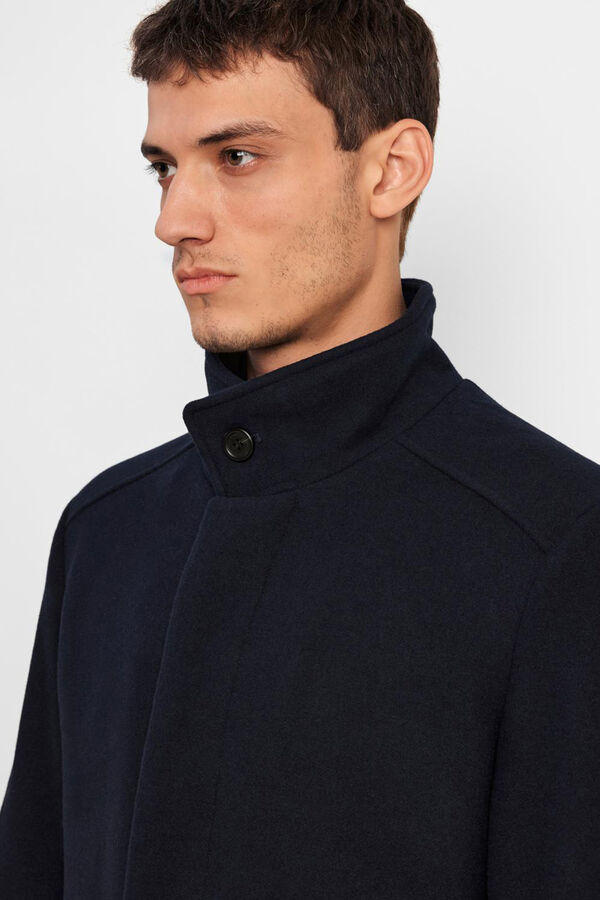 Selected Abrigo de pa&ntilde;o con cuello chimenea confeccionado con algod&oacute;n reciclado. Azul marino
