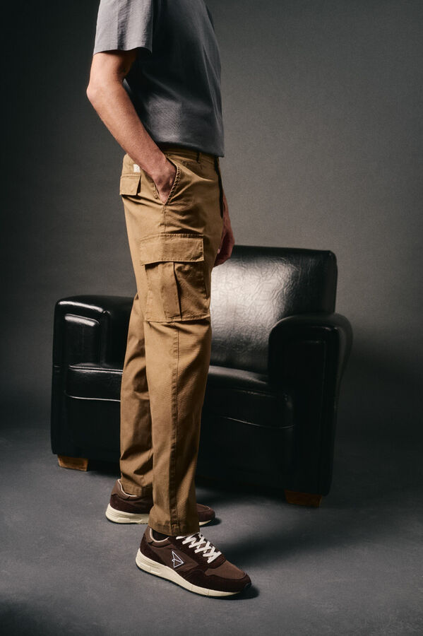 OOTO Cal&ccedil;as cargo slim fit Castanho