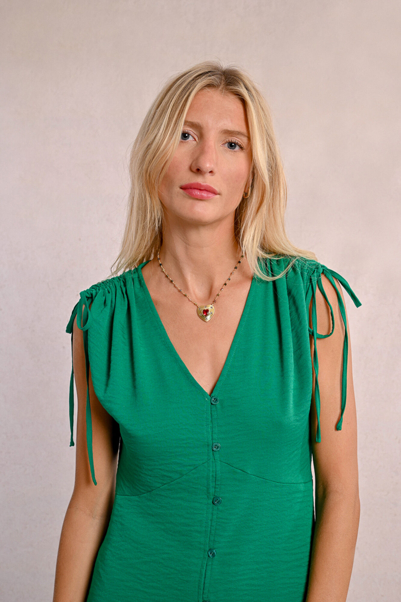 Molly Bracken Vestido midi com manga curta ajust&aacute;veis