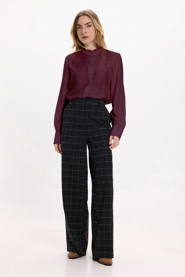 Vila Blusa de manga larga con bordado ingl&eacute;s Vino