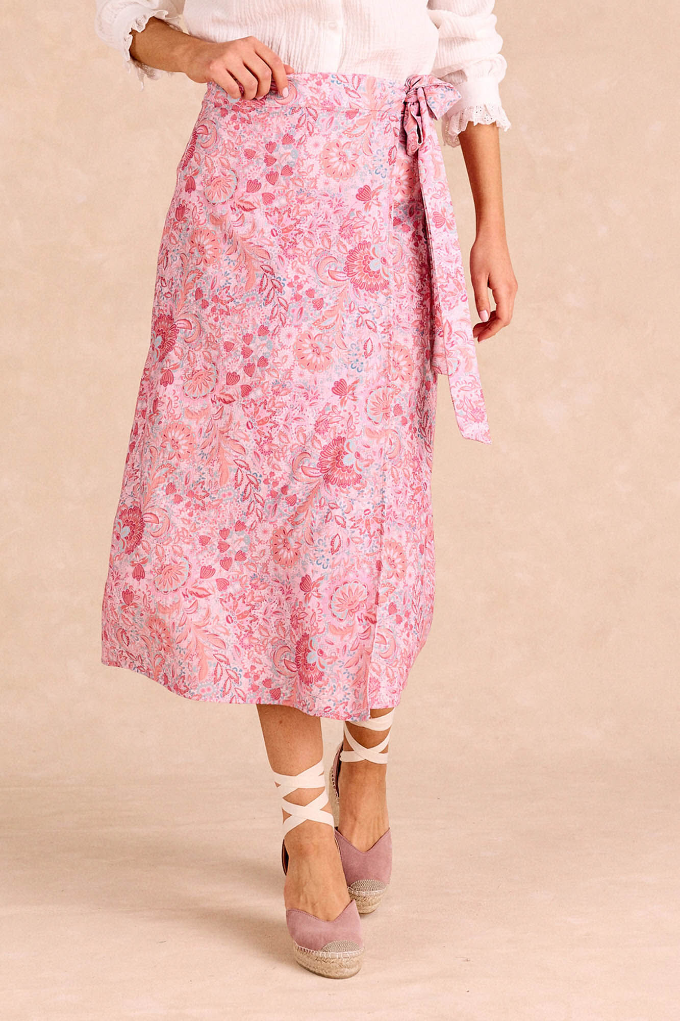 Pol&iacute;n Et Moi Falda flores Lisa