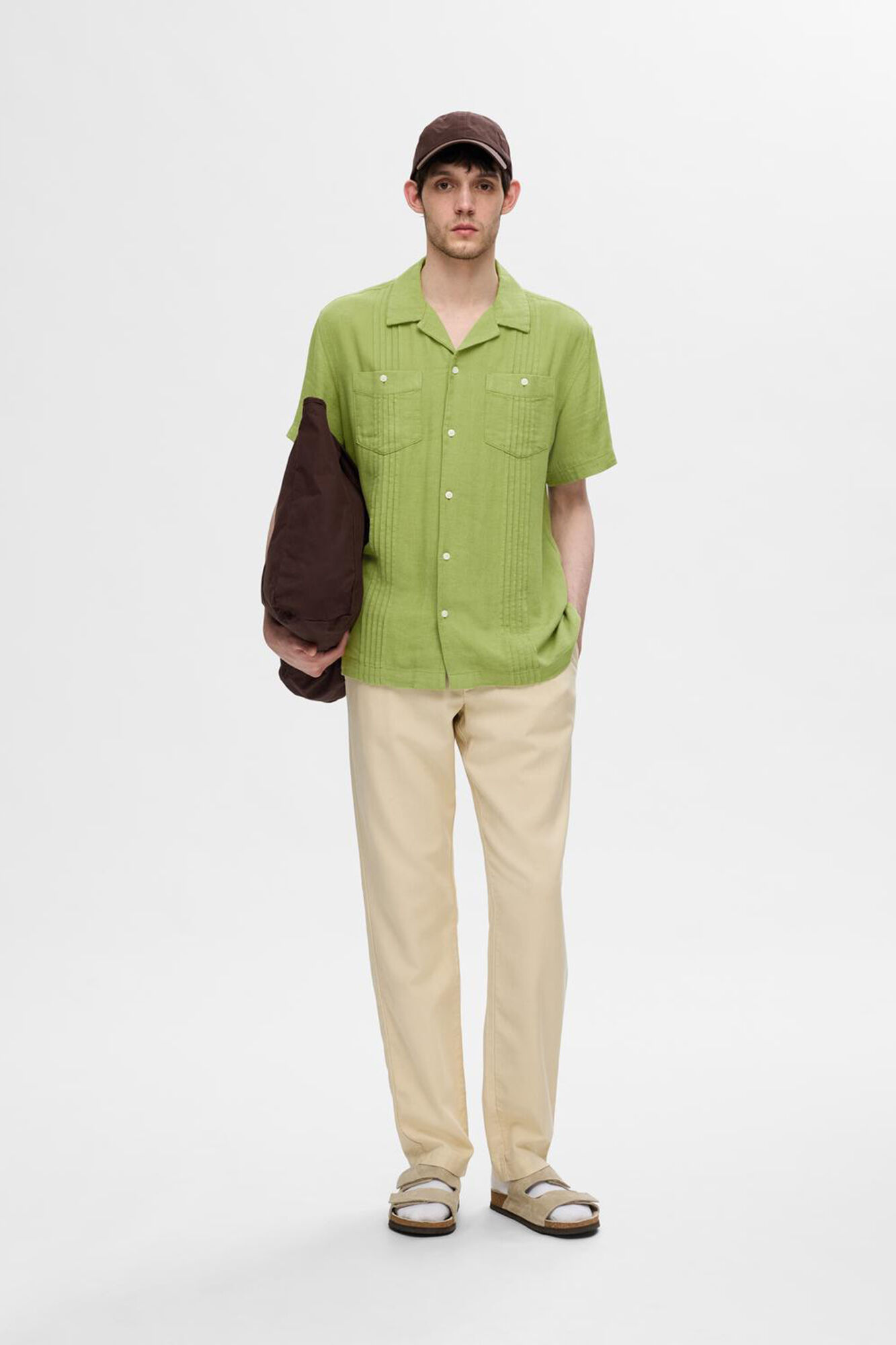 Selected Pantal&oacute;n chino confeccionado con algod&oacute;n org&aacute;nico y Lyocell Tencel