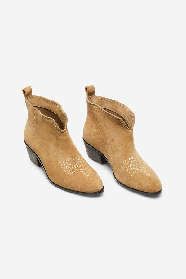 Cortefiel Bot&iacute;n bajo serraje Beige