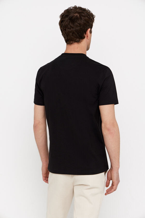 Cortefiel T-shirt b&aacute;sica bolso Preto