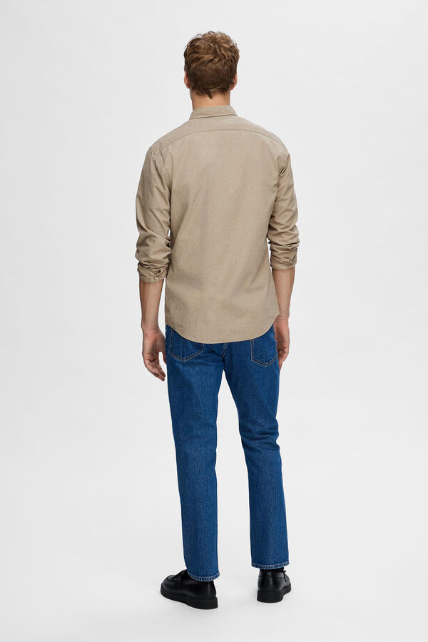 Selected Camisa de manga comprida Slim Fit confecionada com algod&atilde;o reciclado Tostado