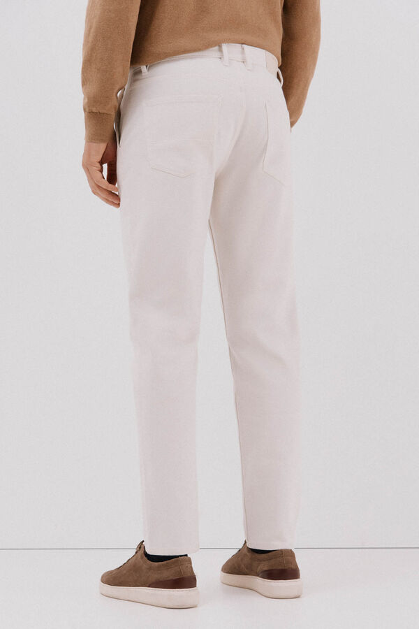 Cortefiel Pantal&oacute;n vaquero tapered fit Marfil