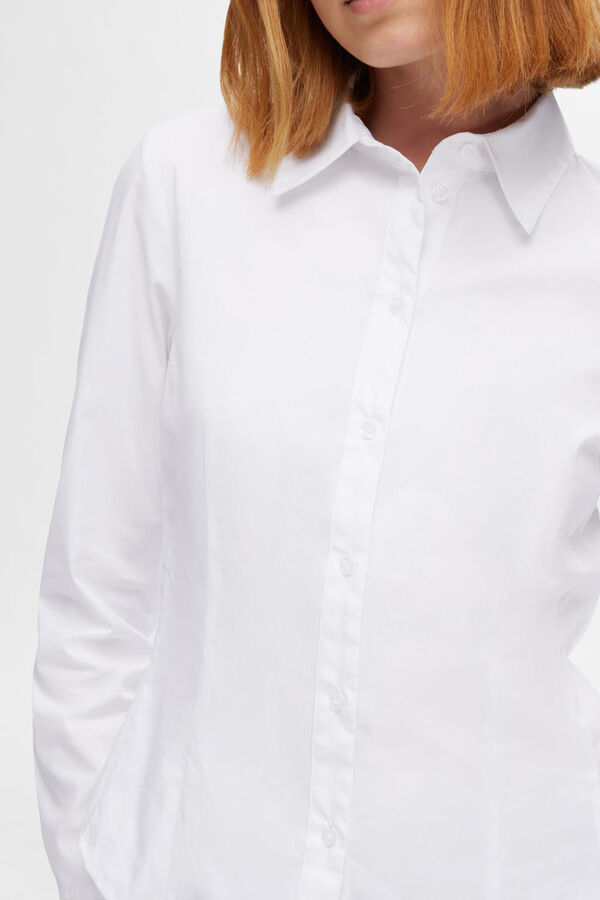 Selected Femme Camisa de manga larga Slim Fit confeccionada con algod&oacute;n org&aacute;nico. Blanco