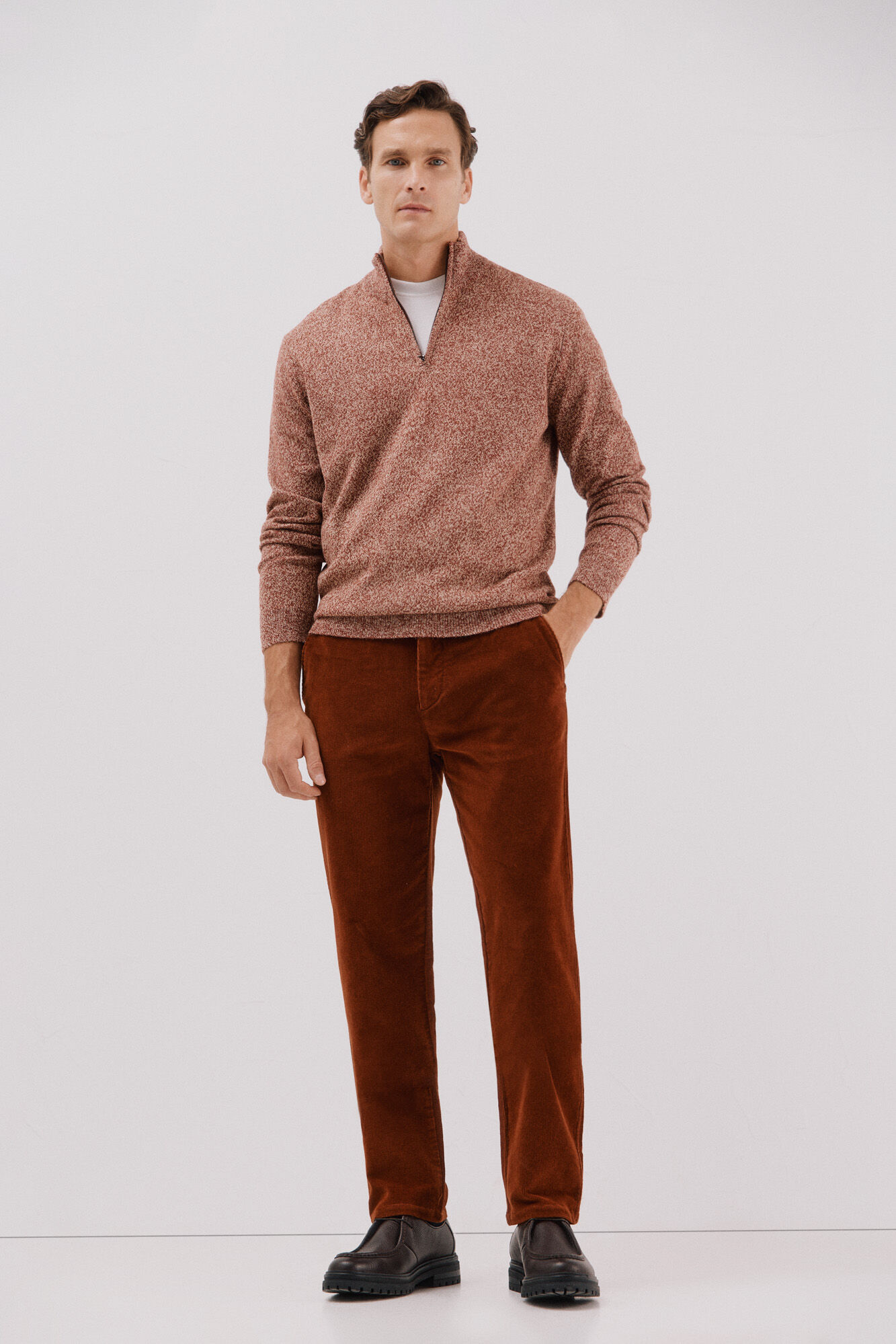 Cortefiel Cal&ccedil;as chino bombazina