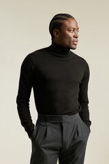 PuroEGO Jersey cuello cisne Negro