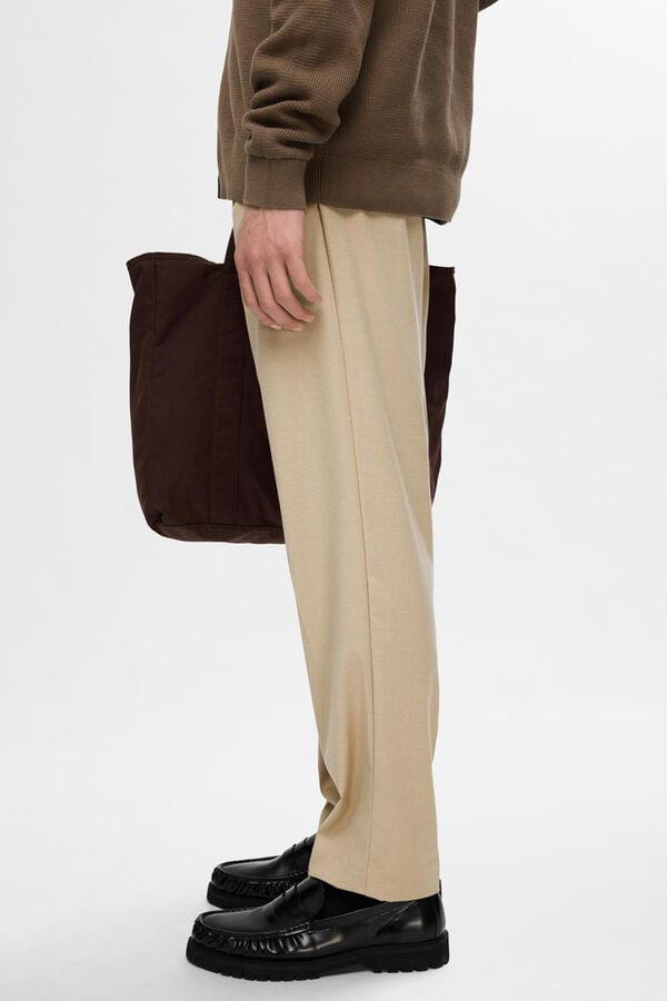 Selected Pantal&oacute;n informal con pinza Arena