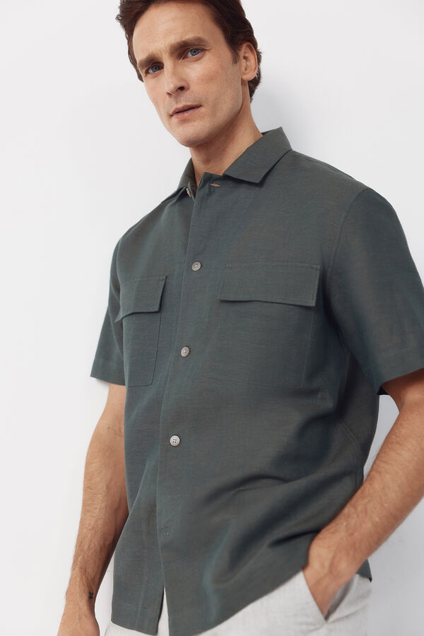 Cortefiel Camisa em linho e algod&atilde;o lisa com gola bowling Verde