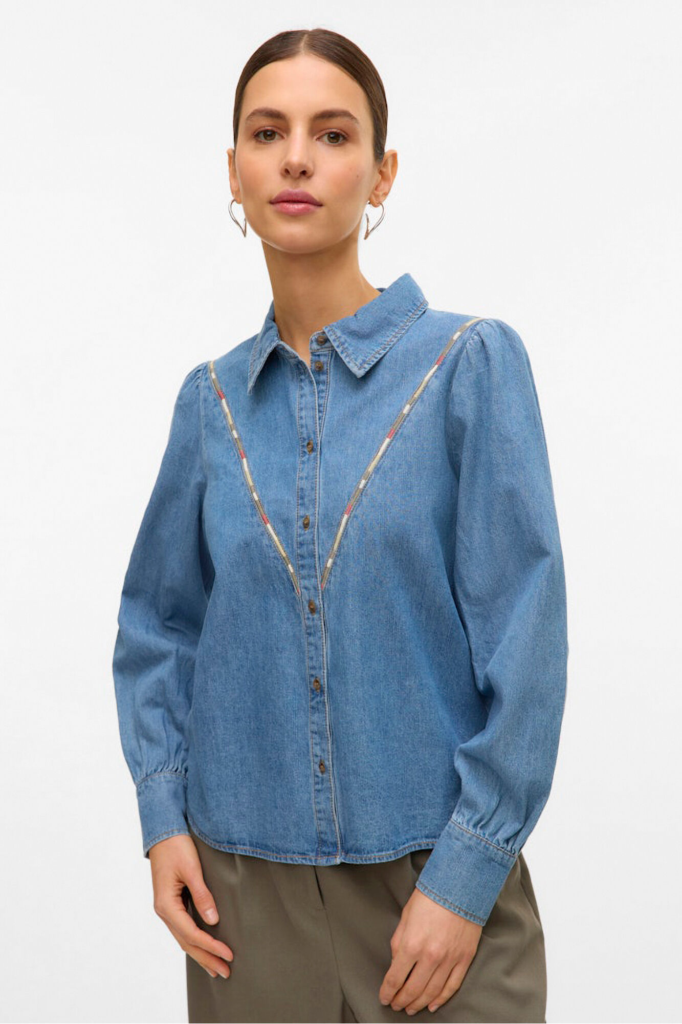 Vero Moda Camisa denim com detalhe bordado 