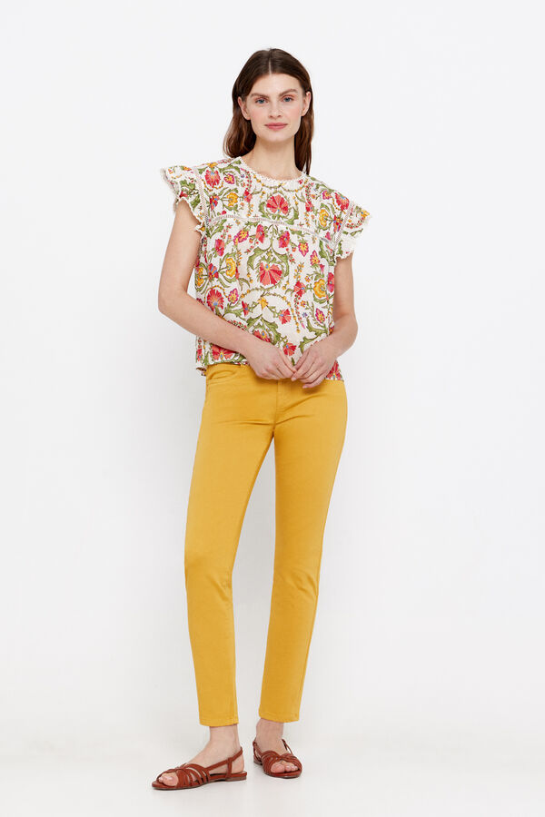 Cortefiel Pantal&oacute;n pitillo crop color Amarillo