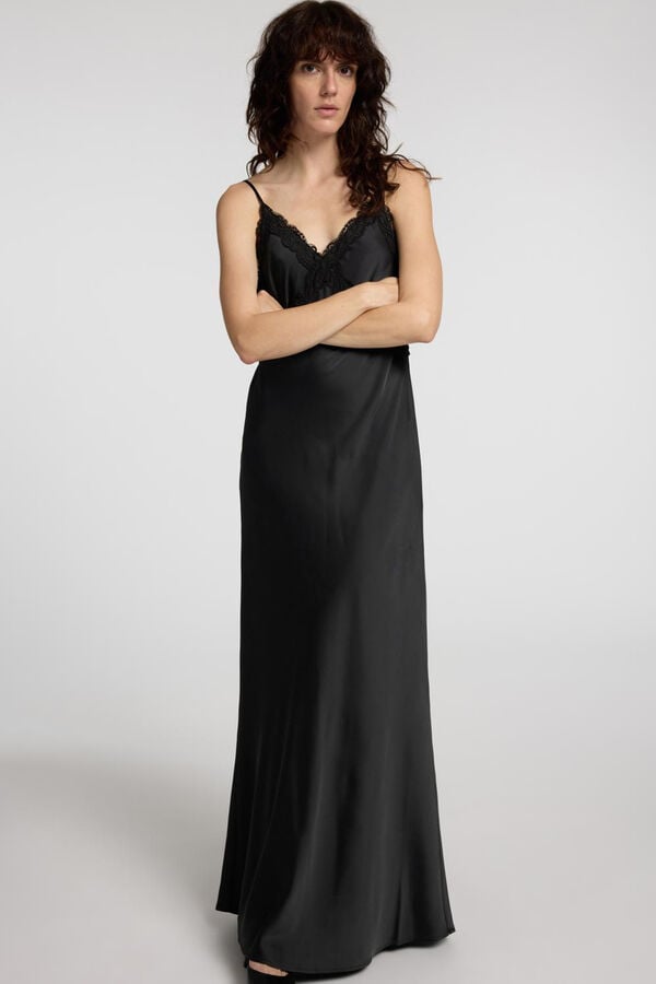 Selected Femme Vestido midi slip confeccionado com materiais reciclados.  Preto